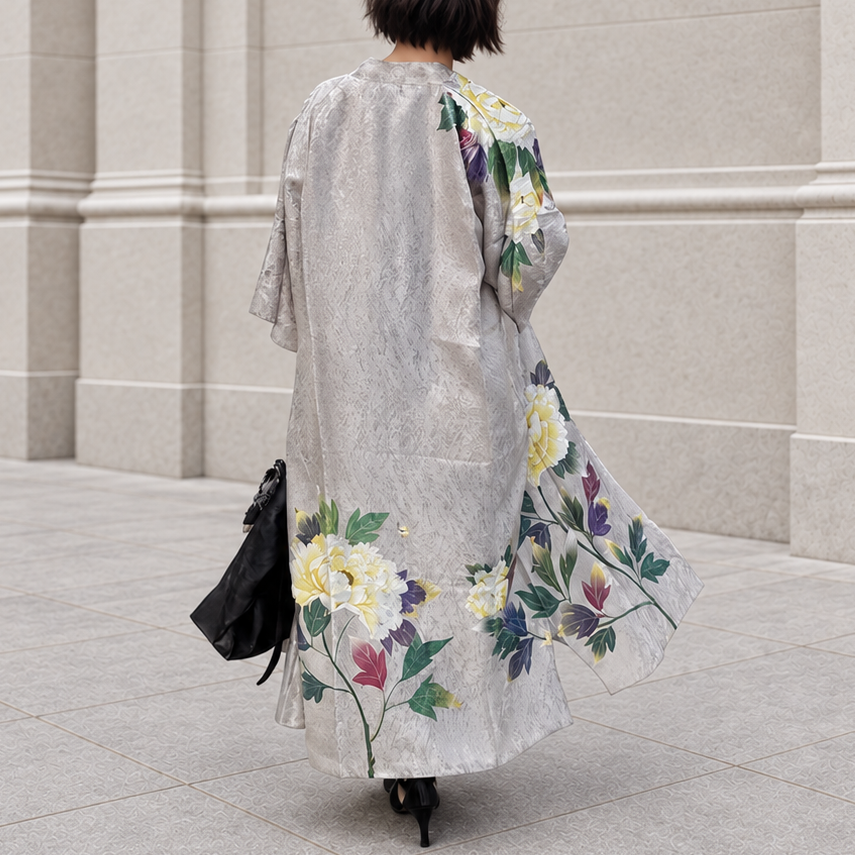 The Kimono Masterpiece Robe - KagaYuzen